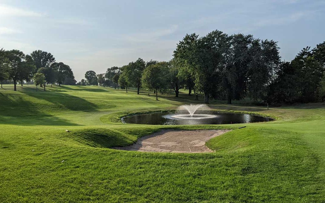 Golfers’ Paradise: Luxury Golf Course Homes in Stillwater